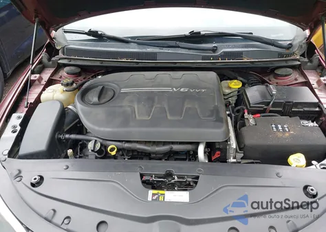 2015 Chrysler 200 C z USA, uszkodzony, nr VIN 1C3CCCEG0FN678419